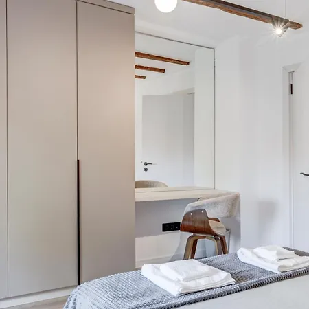 Apartman Gem 1bdrm 200m Statue *