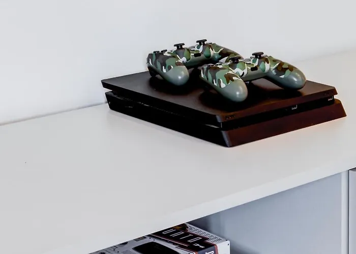 アパート Gem 1bdrm 200m Statue